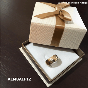 Aliança de Moeda Antiga Abaulada 8MM com Revestimento em Prata Infinito Fechado e 1 Zircônia - ALM8AIF1Z